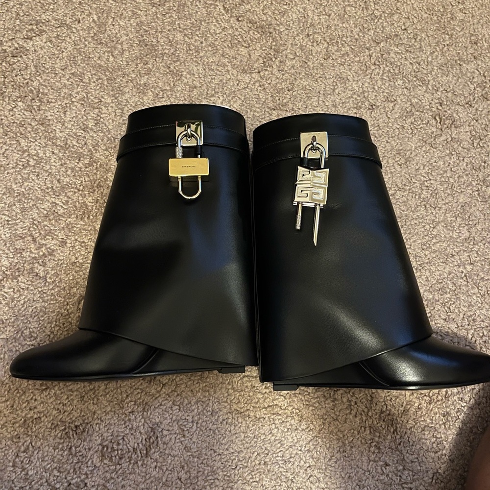 Givenchy Shark Lock ankle boots in leather